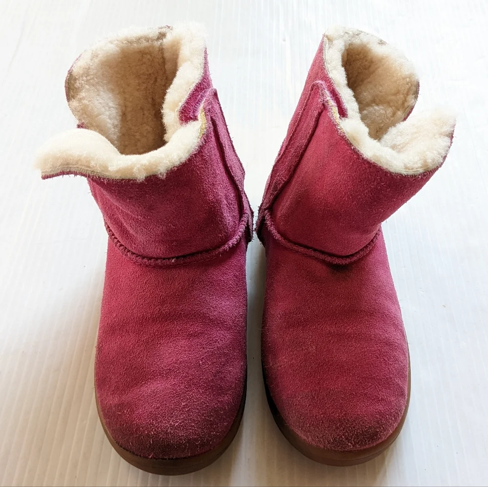 UGG Keelan kids pink suede fur lined boots
